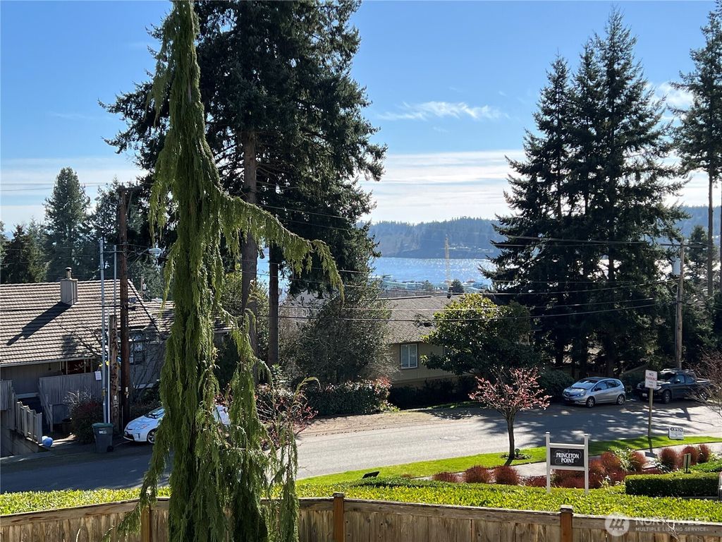 Photo of 26425 Pennsylvania Avenue NE #14, Kingston, WA 98346 (MLS # 2485646)