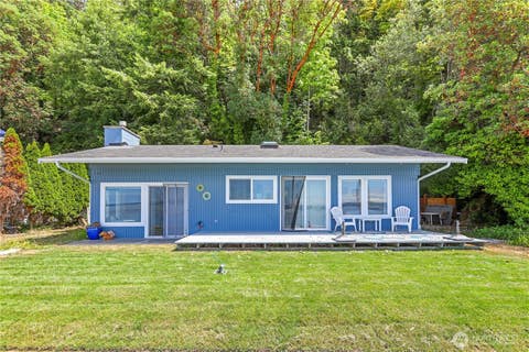 Photo of 1122 Rockaway Lane, Camano Island, WA 98282 (MLS # 2552913)