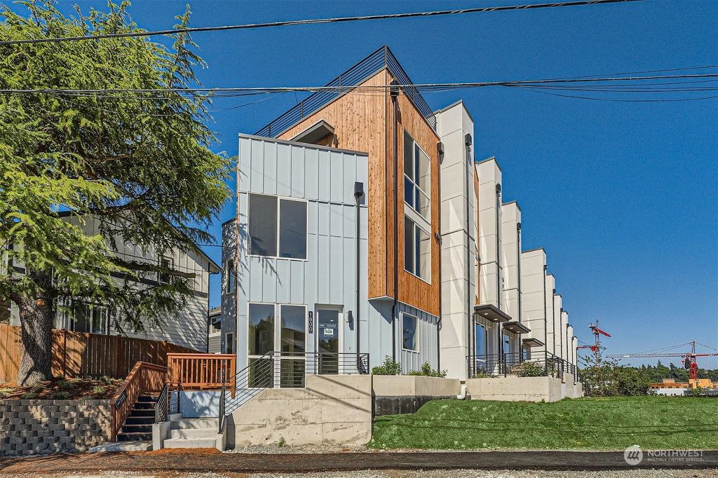Photo of 1920 S Grand Street, Seattle, WA 98144 (MLS # 2157287)