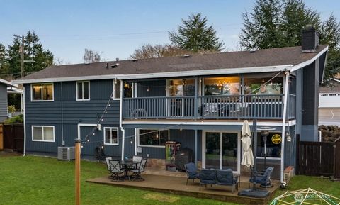 Photo of 2606 N Bristol Street, Tacoma, WA 98407 (MLS # 2472037)