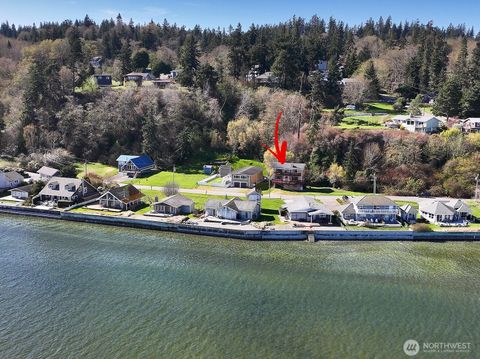 Photo of 3837 Driftwood Drive, Clinton, WA 98236 (MLS # 2495992)