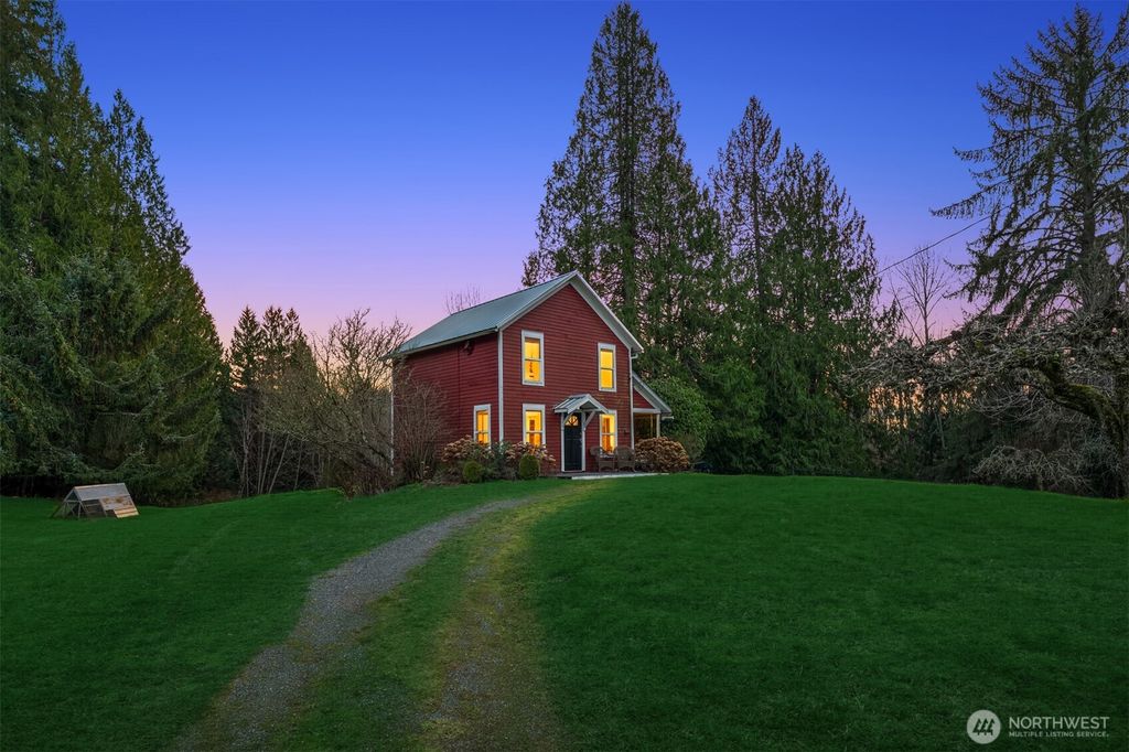 Photo of 12626 60th Street SE, Snohomish, WA 98290 (MLS # 2475137)