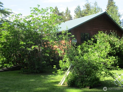 Photo of 73 Ponderosa Place, Nordland, WA 98358 (MLS # 2578915)