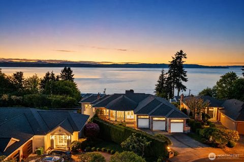 Photo of 30809 36TH Court SW, Federal Way, WA 98023 (MLS # 2517072)