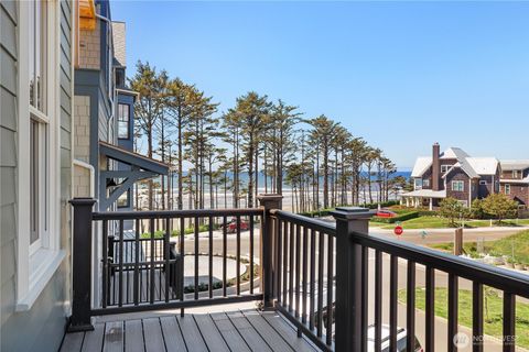 106 Market Street Pacific Beach WA 98571