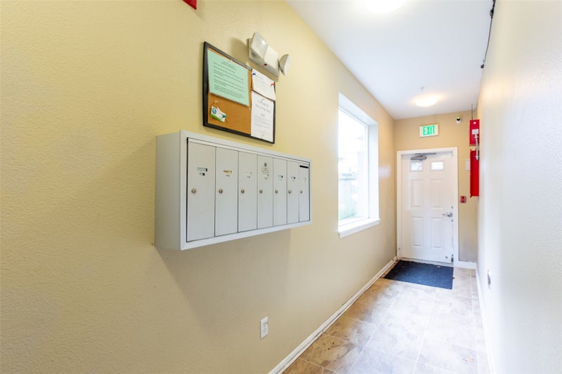 10511 Midvale Avenue N 101