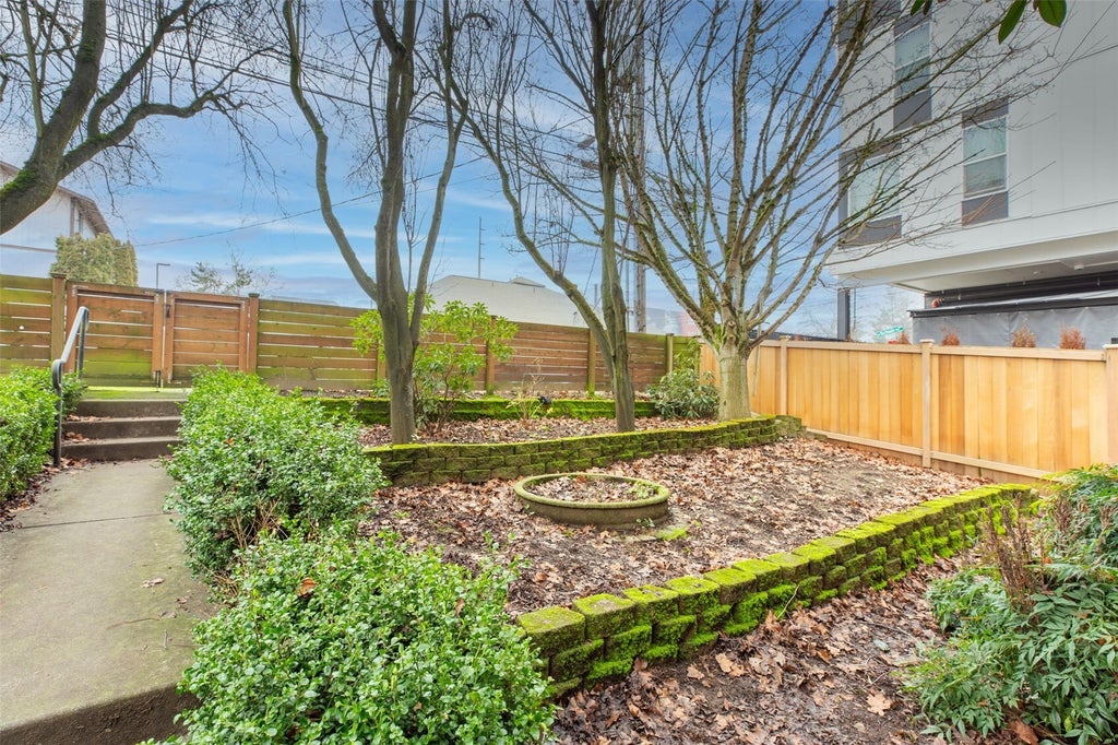 Photo of 10511 Midvale Avenue N #101, Seattle, WA 98133 (MLS # 2595783)