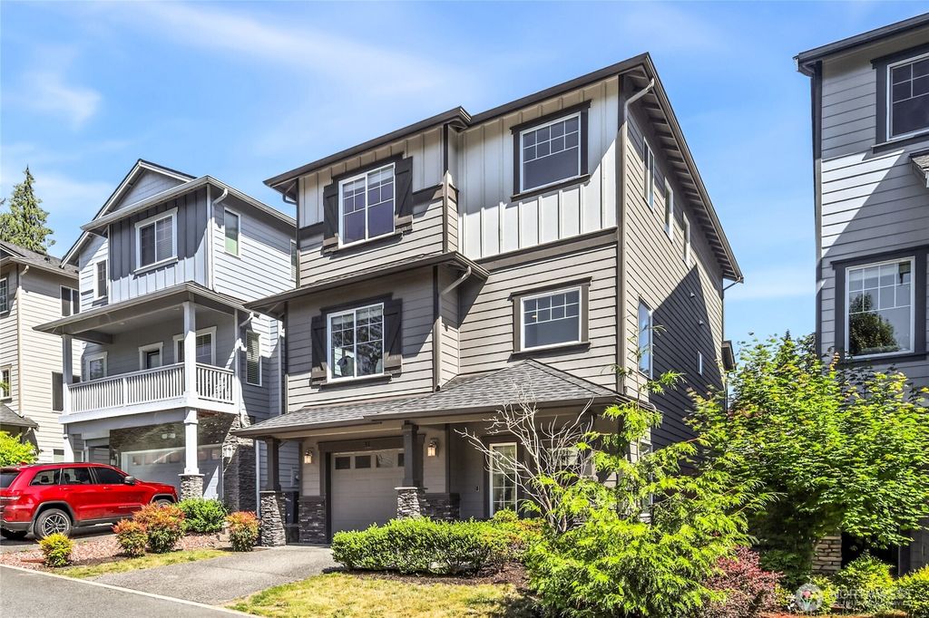Photo of 31 157th Lane SE, Bothell, WA 98012 (MLS # 2498585)
