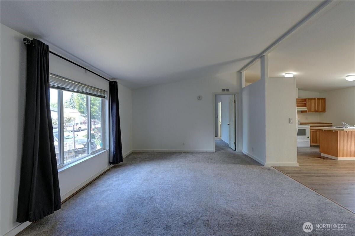 31600 126 Avenue SE E1