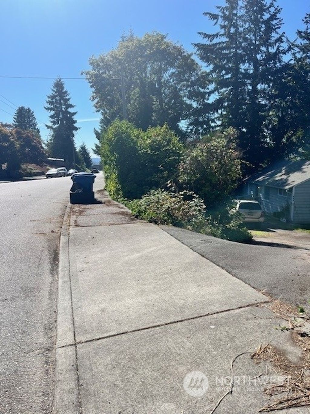 Photo of 509 Grandey Way NE, Renton, WA 98056 (MLS # 2308417)
