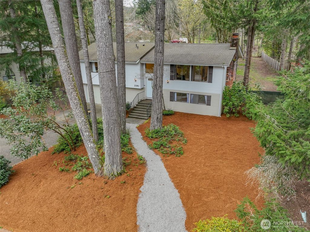 Photo of 2191 Lakemoor Drive SW, Olympia, WA 98512 (MLS # 2493614)