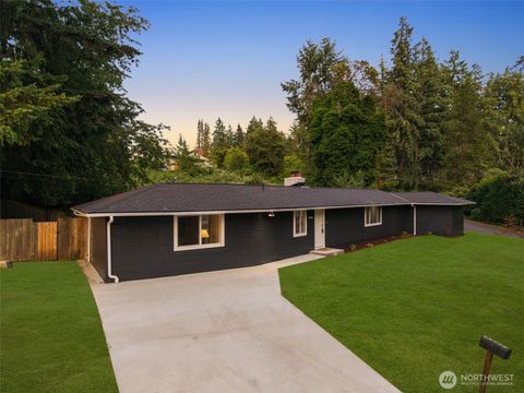 Photo of 10403 Wauna Street SW, Lakewood, WA 98498 (MLS # 2444024)