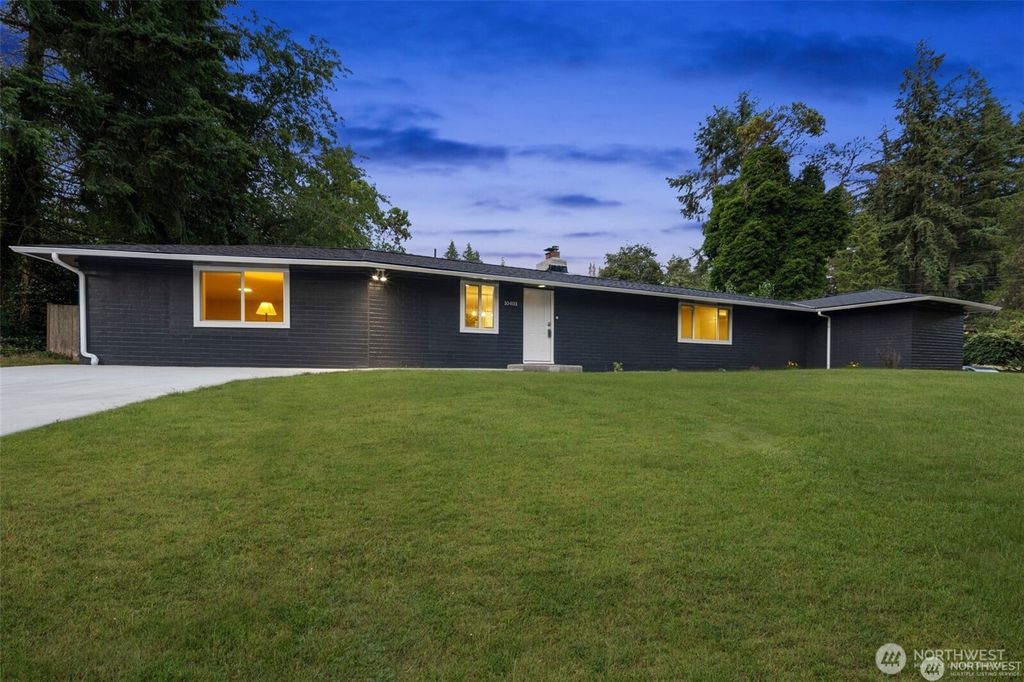Photo of 10403 Wauna Street SW, Lakewood, WA 98498 (MLS # 2444024)
