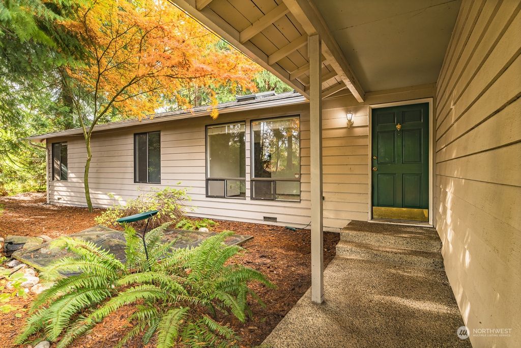 Photo of 19628 35th Avenue SE, Bothell, WA 98012 (MLS # 2304886)