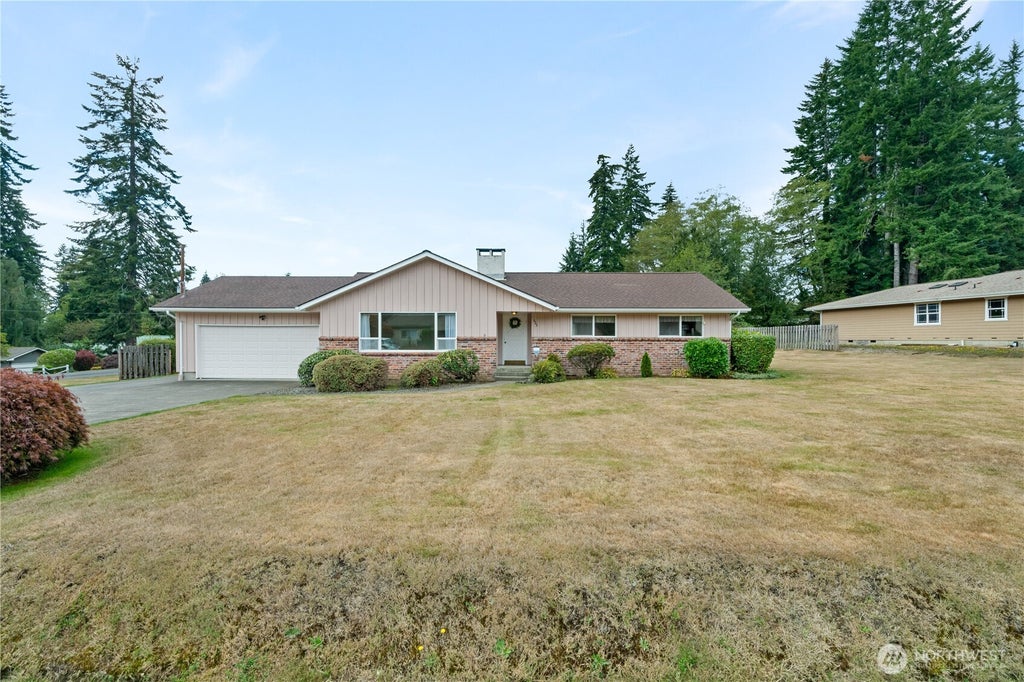 Photo of 523 Carl Way, Aberdeen, WA 98520 (MLS # 2581954)