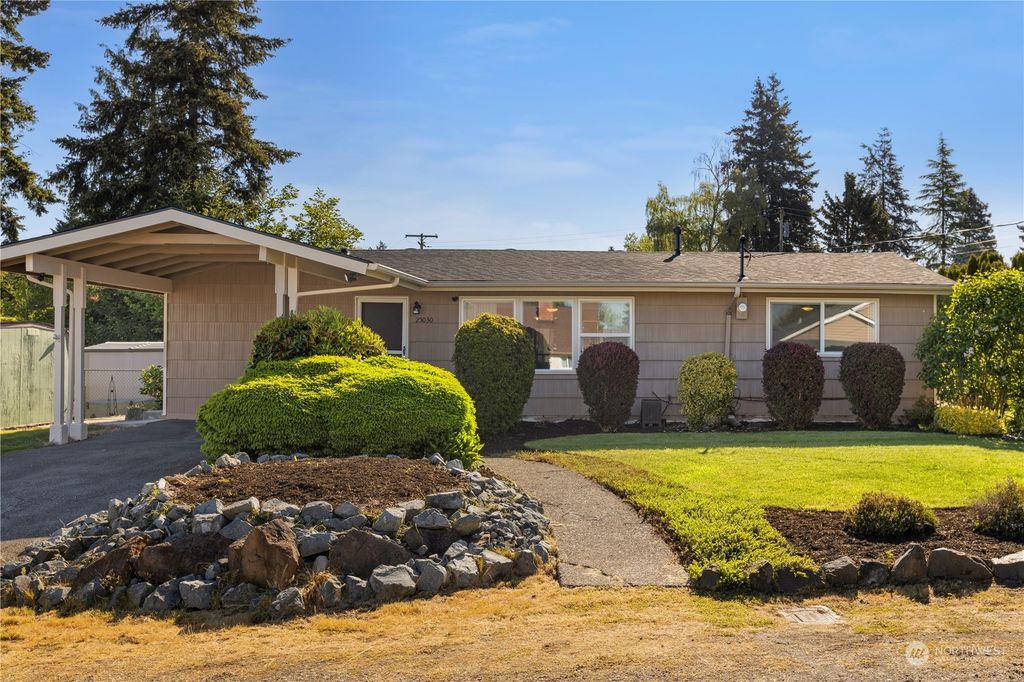 Photo of 25030 20th Avenue S, Kent, WA 98032 (MLS # 2229106)