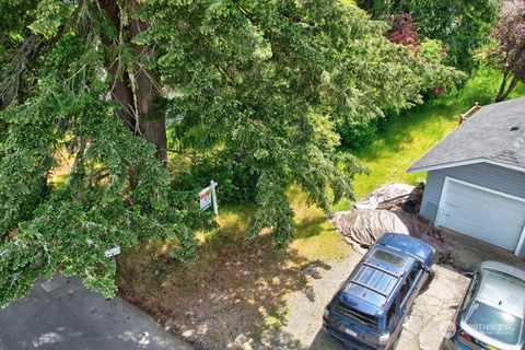 Photo of 1209 Pioneer Avenue NE, Olympia, WA 98506 (MLS # 2260030)