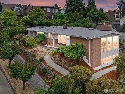 2819 W McGraw Street Seattle WA 98199