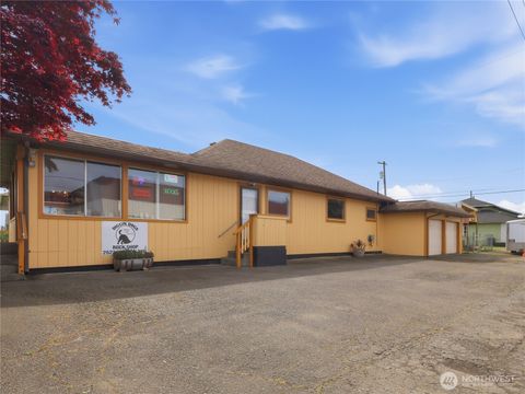 Photo of 2523 Simpson Avenue, Aberdeen, WA 98520 (MLS # 2521531)