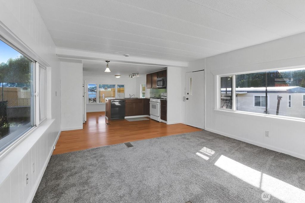 Photo of 25739 135th Avenue SE #3, Kent, WA 98042 (MLS # 2489663)