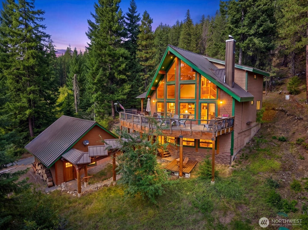 Photo of 301 Carillon Cove Drive, Ronald, WA 98940 (MLS # 2570551)
