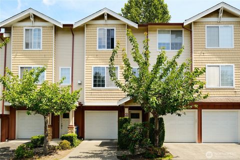 Photo of 28710 S 34th Avenue #B5, Auburn, WA 98001 (MLS # 2444012)