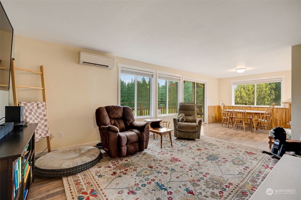 Photo of 25421 Mountain Drive, Arlington, WA 98223 (MLS # 2323365)