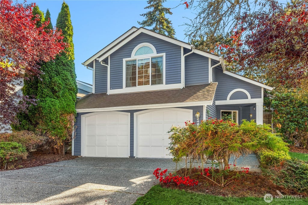 Photo of 24201 38th Place SE, Sammamish, WA 98029 (MLS # 2583939)