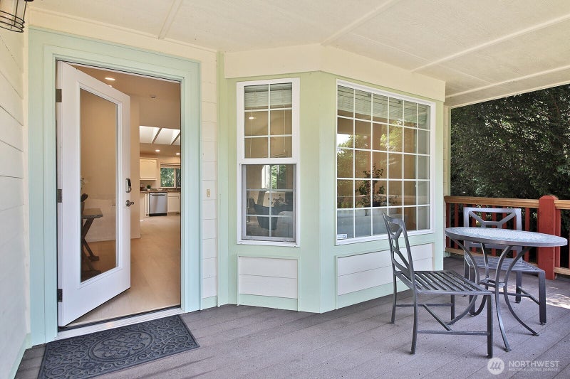 4323 Shadowood Drive