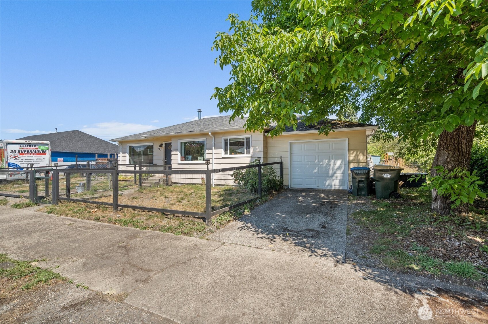 142 Wichman Street S