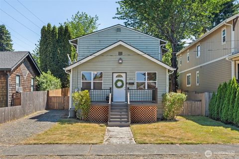 Photo of 1915 N Madison, Tacoma, WA 98406 (MLS # 2388134)