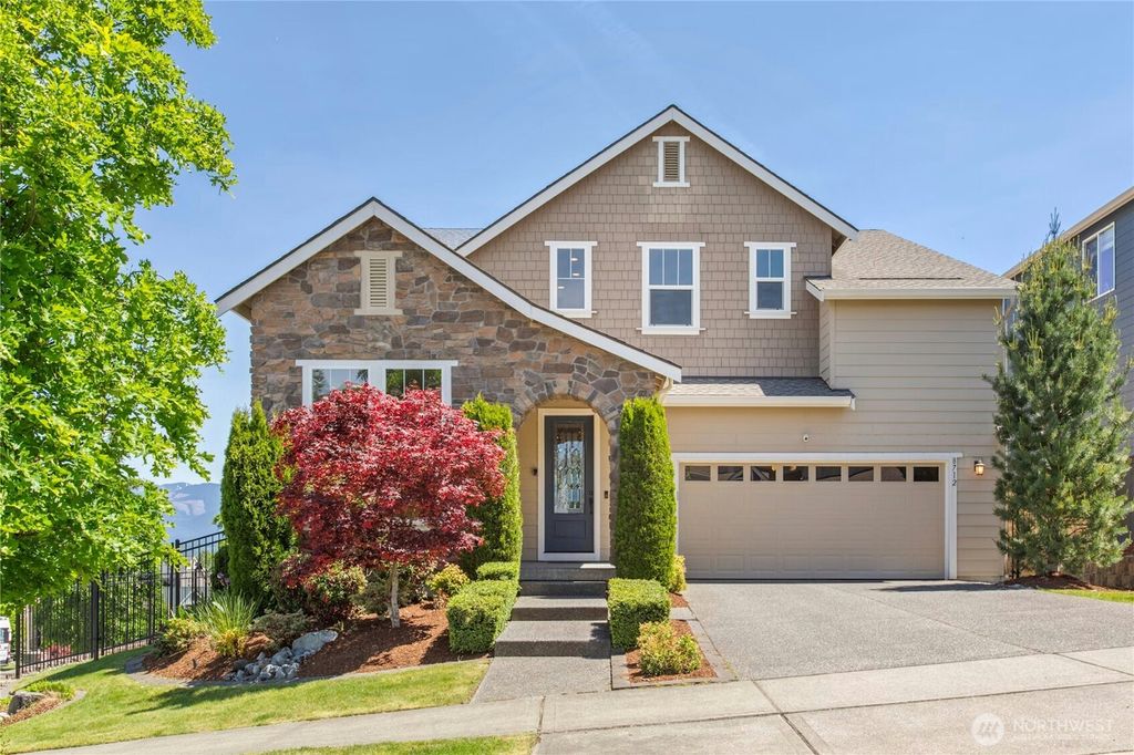 Photo of 8712 Satterlee Avenue SE, Snoqualmie, WA 98065 (MLS # 2382175)