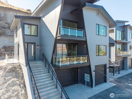 1891 W PROSPECT ST, CHELAN, WA 98816 - Image 88da93e26f33bca4c160f01d749a415c/346022079