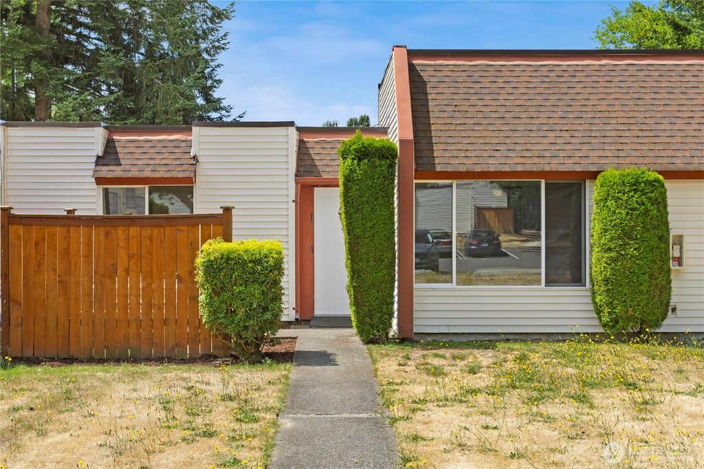 Photo of 14600 SE 176th Street #A3, Renton, WA 98058 (MLS # 2407919)