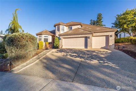 Photo of 10320 SE 304th Place, Auburn, WA 98092 (MLS # 2444284)