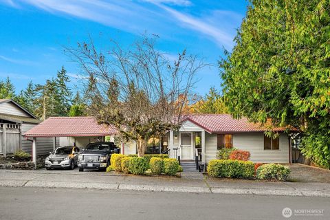 Photo of 13113 80th Avenue NE, Kirkland, WA 98034 (MLS # 2454778)