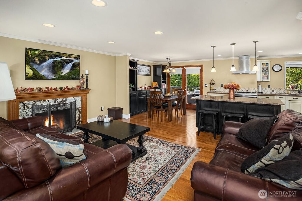 Photo of 13113 80th Avenue NE, Kirkland, WA 98034 (MLS # 2454778)