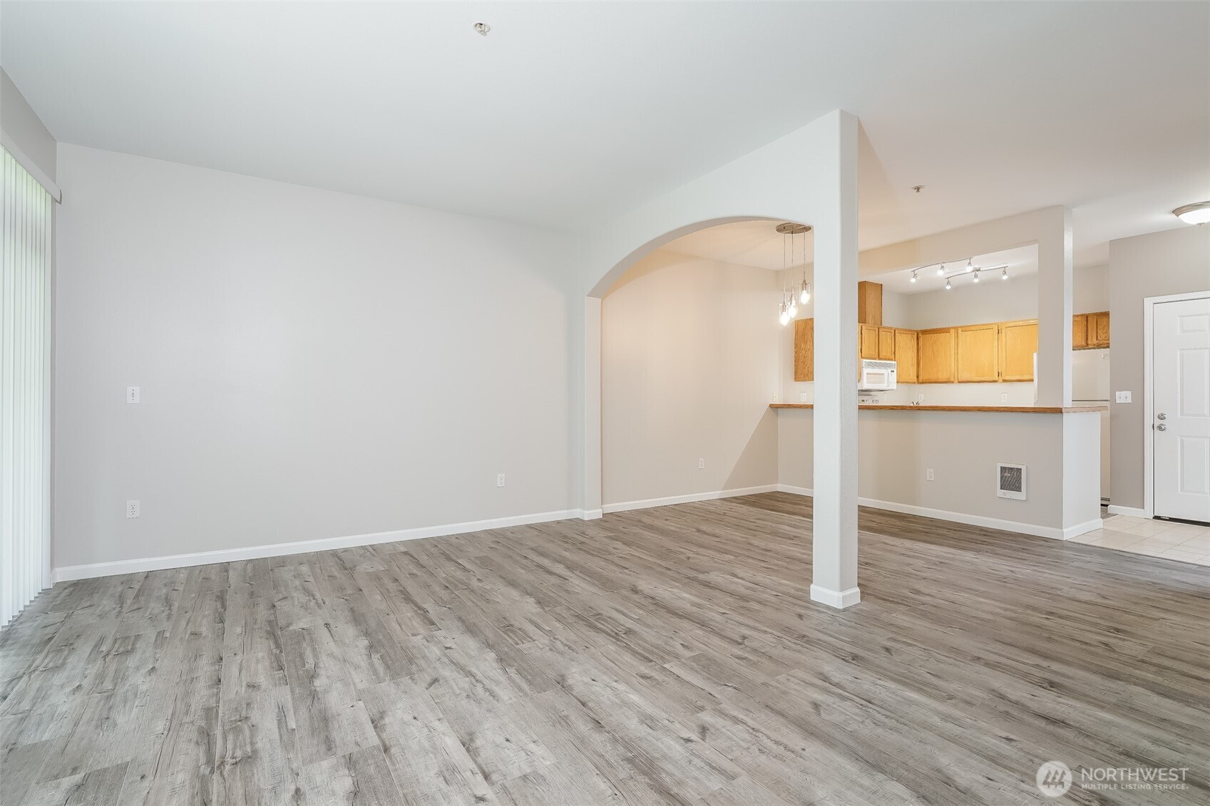 5400 Harbour Pointe Boulevard E102