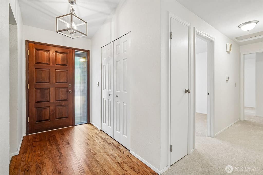 Photo of 10403 NE 135th Place, Kirkland, WA 98034 (MLS # 2565234)