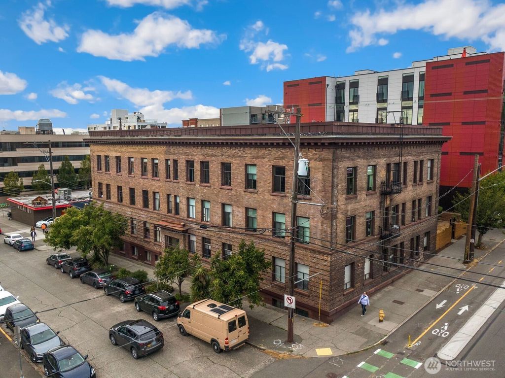 Photo of 22 John Street #34, Seattle, WA 98109 (MLS # 2347469)