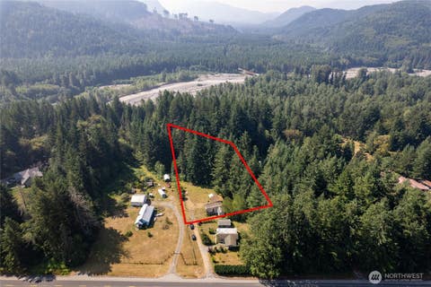 Photo of 22520 State Route 706 E, Ashford, WA 98304 (MLS # 2567668)