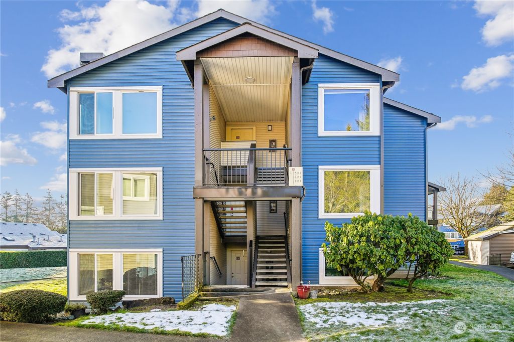 Photo of 26213 116th Avenue SE #C301, Kent, WA 98030 (MLS # 2328930)
