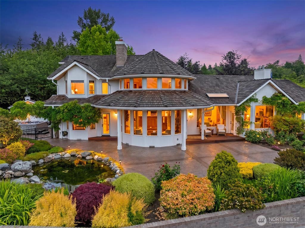 Photo of 8908 135th Drive SE, Snohomish, WA 98290 (MLS # 2557784)