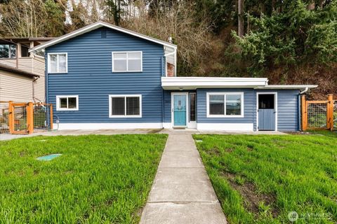 Photo of 3661 Shorewood Avenue, Greenbank, WA 98253 (MLS # 2488538)