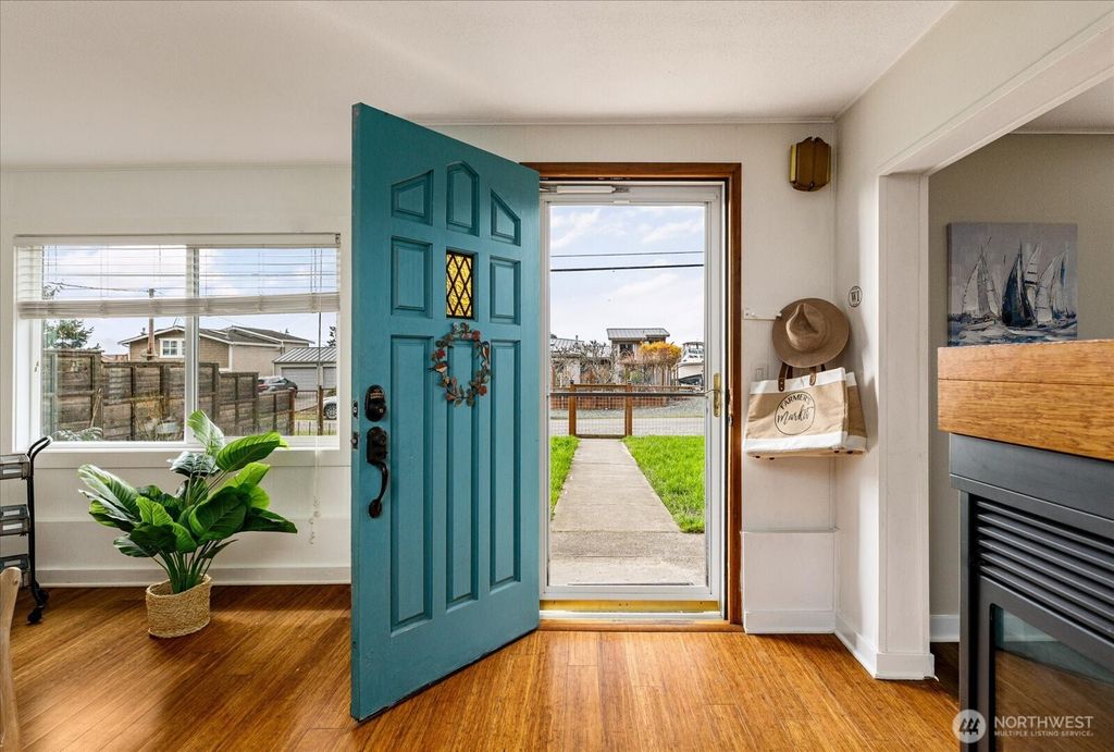 Photo of 3661 Shorewood Avenue, Greenbank, WA 98253 (MLS # 2488538)