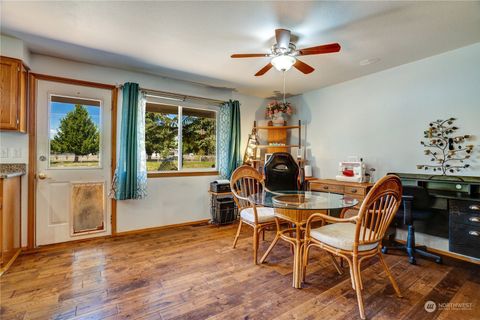 A home in Chehalis