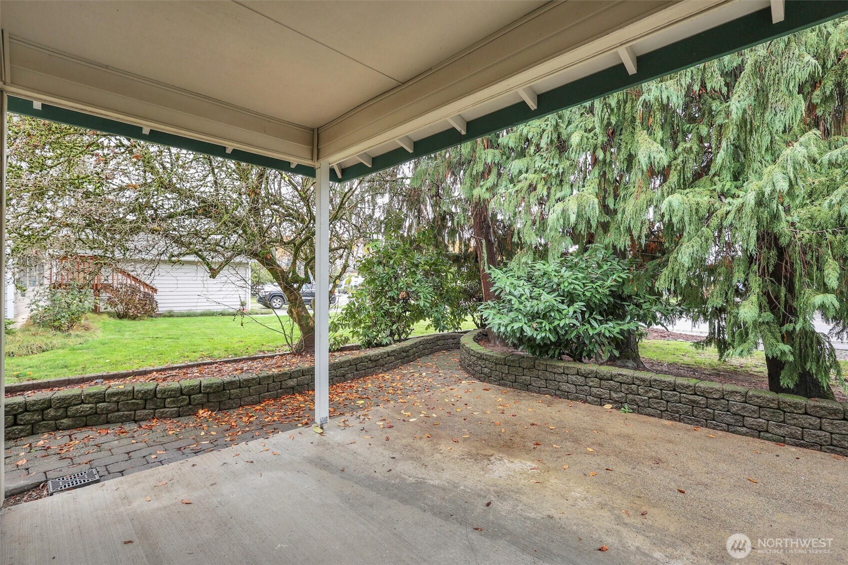 1808 Riverview Drive NE