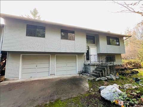 1412 Centralia Alpha Road Chehalis WA 98532