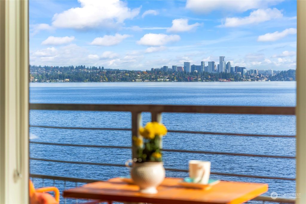 Photo of 334 Lakeside Avenue S #308, Seattle, WA 98144 (MLS # 2173172)