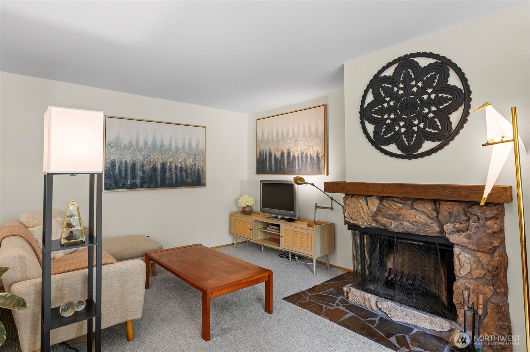 Kirkland, Washington 98034, United States, 2 Bedrooms Bedrooms, ,1 BathroomBathrooms,Residential,Active,106217